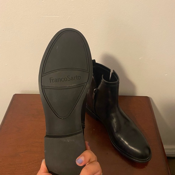 🔅NWOT🔅 Franco Sarto Booties w/ Mini Studs - Picture 4 of 4